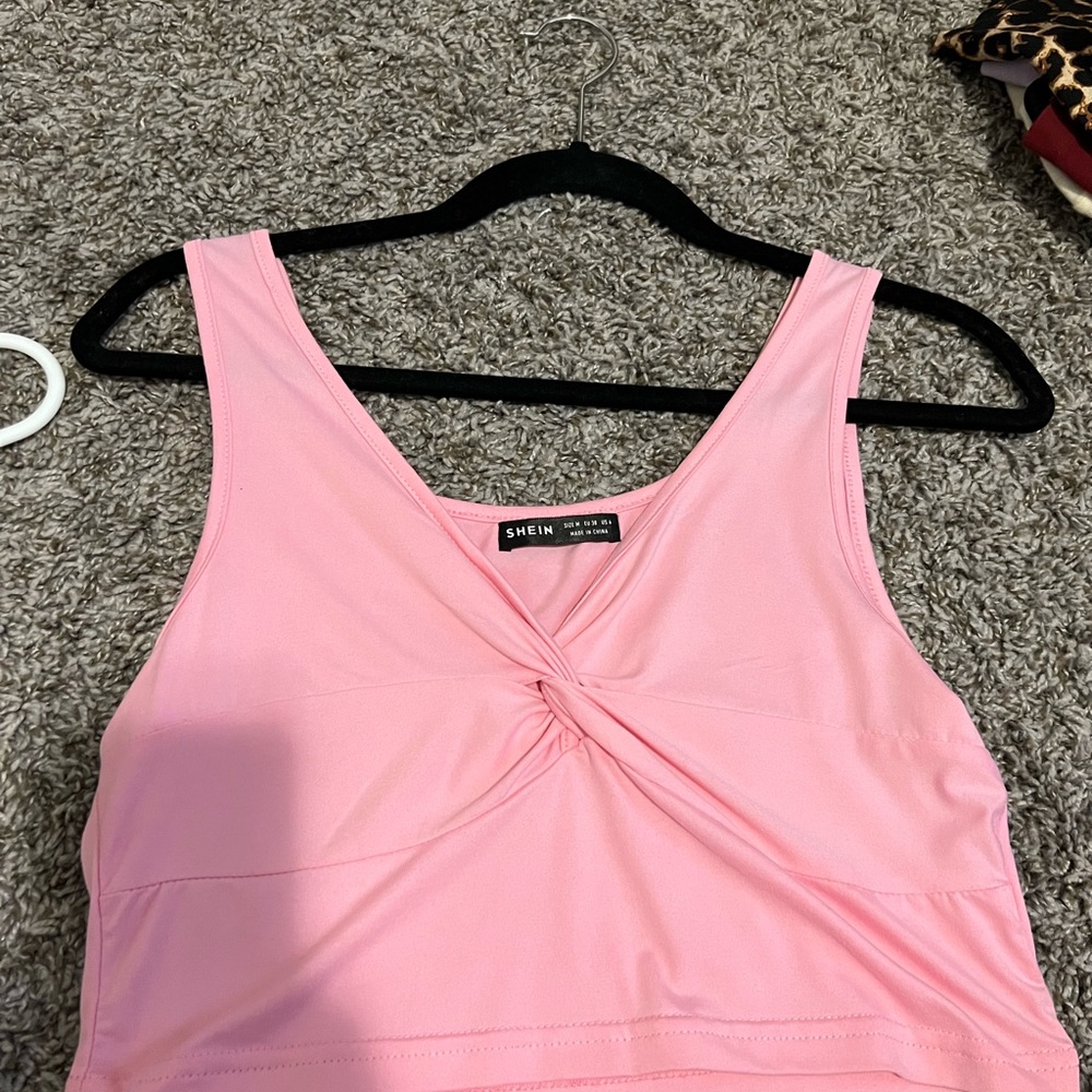 Tops - Picture 7 of 10